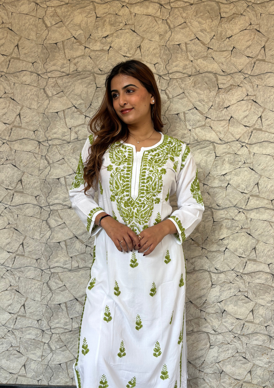 Handcrafted Rayon White Kurta With Contrast Threads