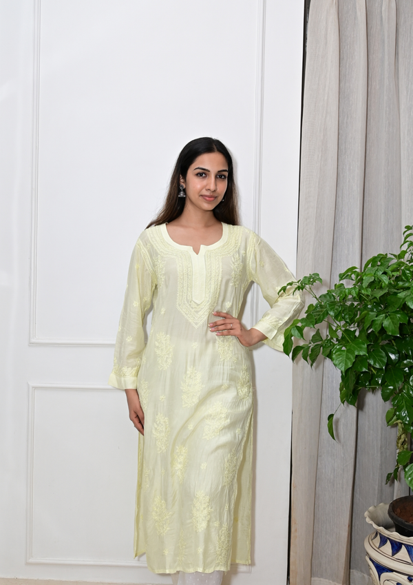 Muslin Lucknowi Kurta With Intricate Thread Work- Light Yellow