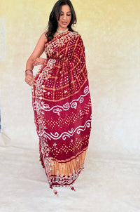 Handcrafted Gajji Silk Gharchola With Cutdhana Work