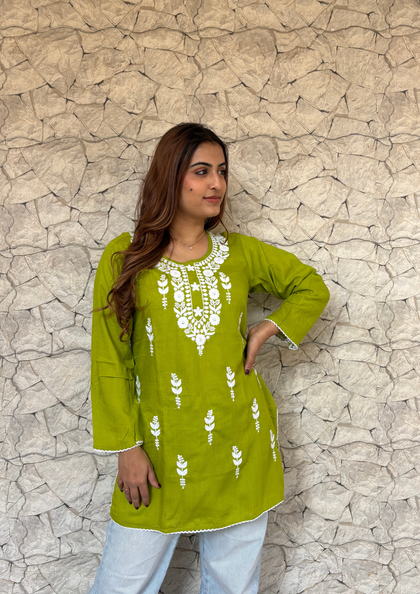 Rayon Short Kurta With White Chikankari Work-Green