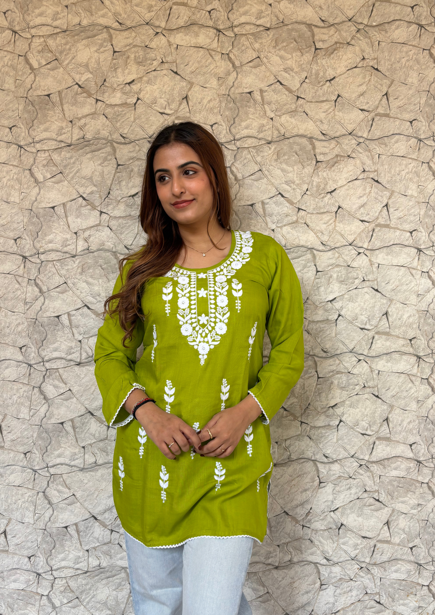 Rayon Short Kurta With White Chikankari Work-Green