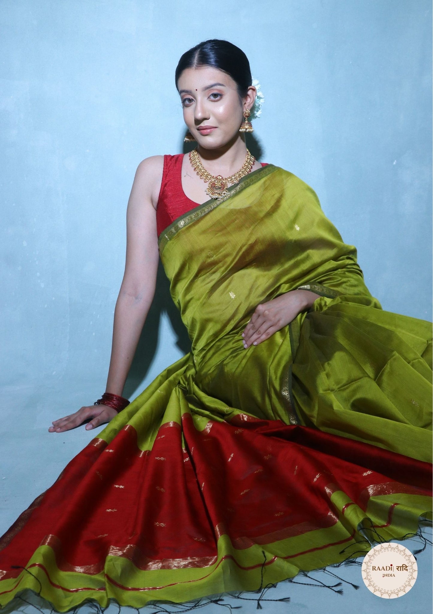 Handloom Maheshwari Cotton Silk Saree with Zari Border
