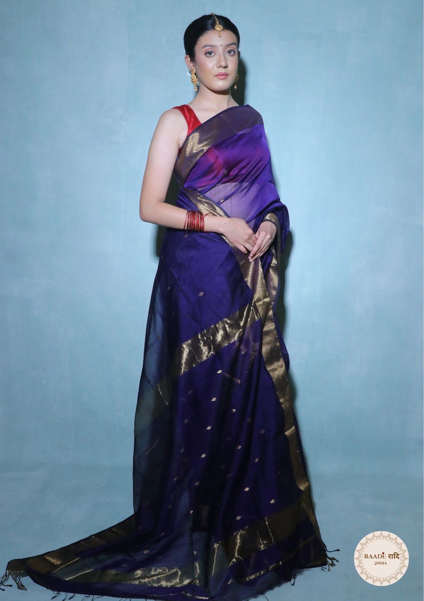 Handloom Maheshwari Cotton Silk Saree with Zari Border