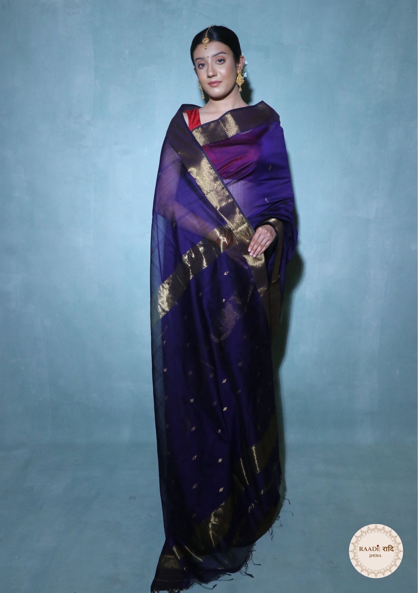 Handloom Maheshwari Cotton Silk Saree with Zari Border