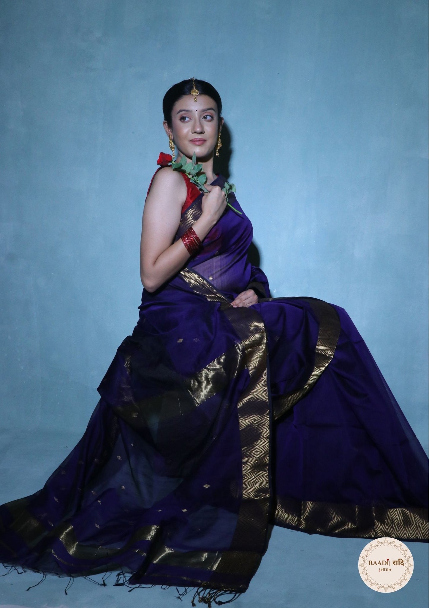 Handloom Maheshwari Cotton Silk Saree with Zari Border