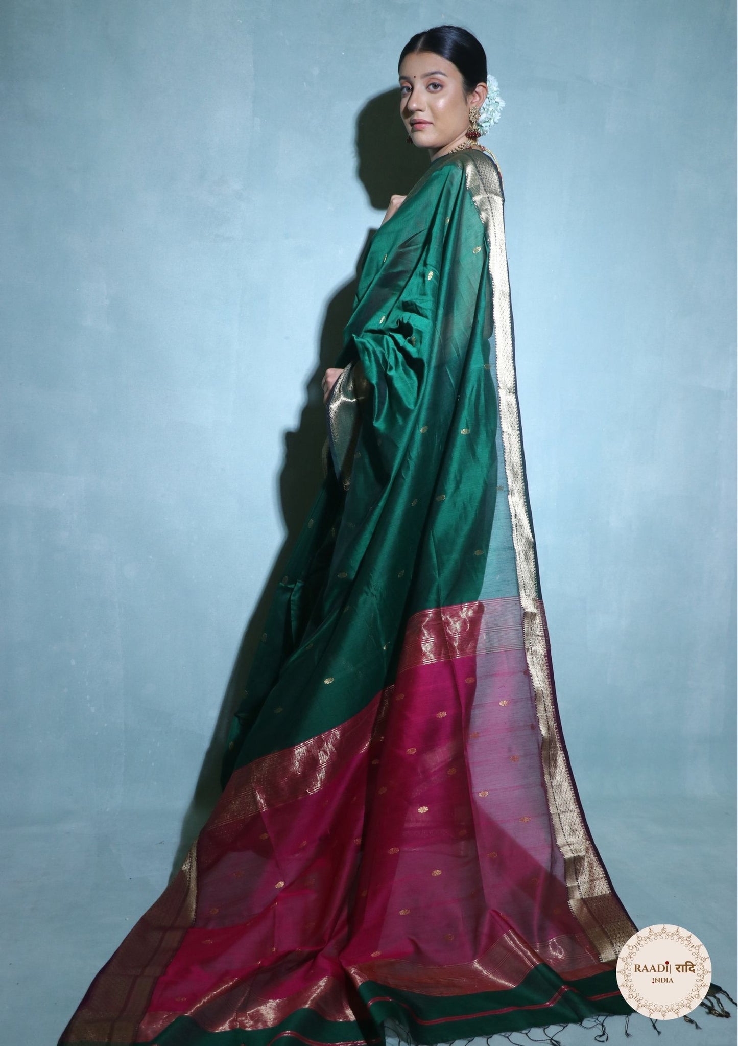 Handloom Maheshwari Cotton Silk Saree with Zari Border