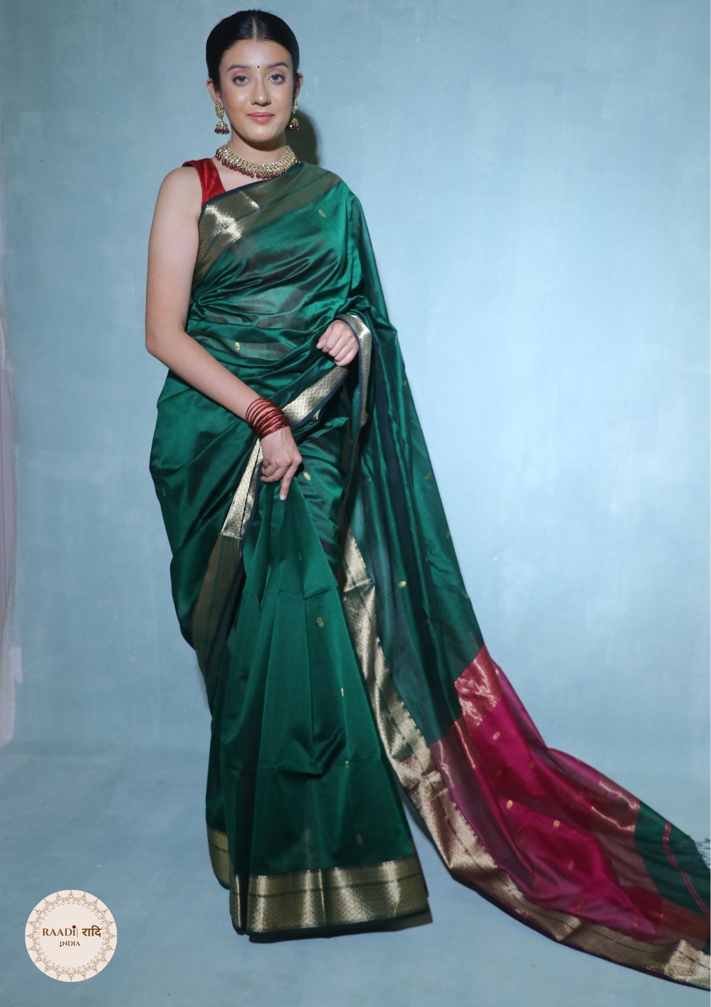 Handloom Maheshwari Cotton Silk Saree with Zari Border