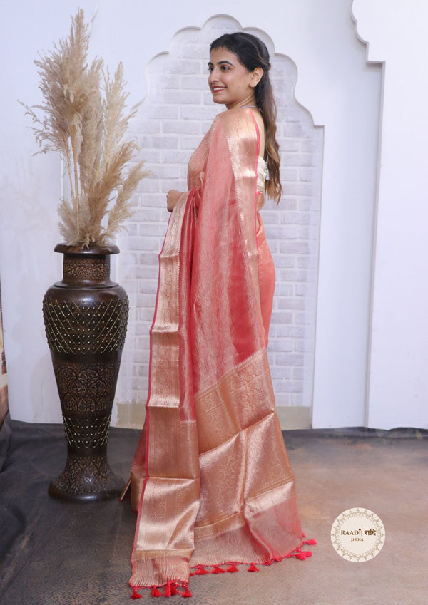 Crushed Tissue Saree With Zari and Banarasi Border