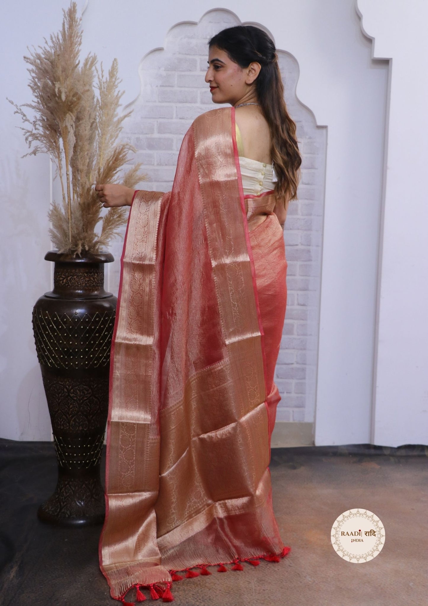 Crushed Tissue Saree With Zari and Banarasi Border